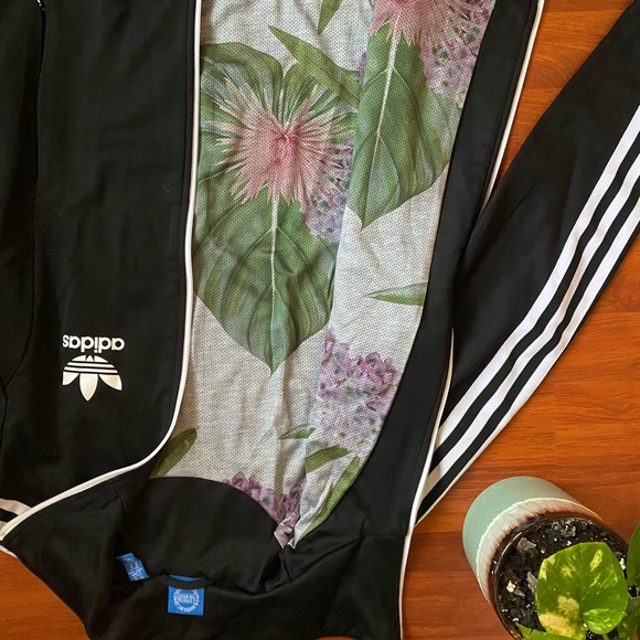 ADIDAS ORIGINALS *REVERSIBLE* BOMBER JACKET. Size Medium - Picture 3 of 5